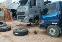 Cứu Hộ Lốp Bình Dương Đêm Ngày – Thay Vá Lốp Tận Nơi