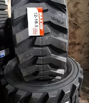 Cứu Hộ Lốp Xe Nâng - Bình Dương 