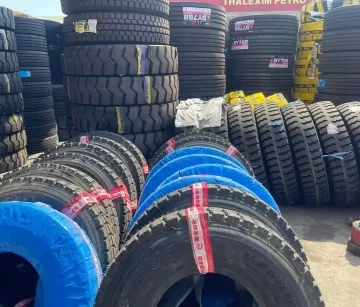 THAY LỐP XE TẢI LƯU ĐỘNG 24/7 TẠI BÌNH DƯƠNG / TP. HCM GIÁ RẺ