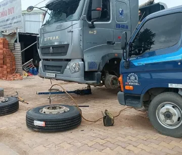 Cứu Hộ Lốp Bình Dương Đêm Ngày – Thay Vá Lốp Tận Nơi