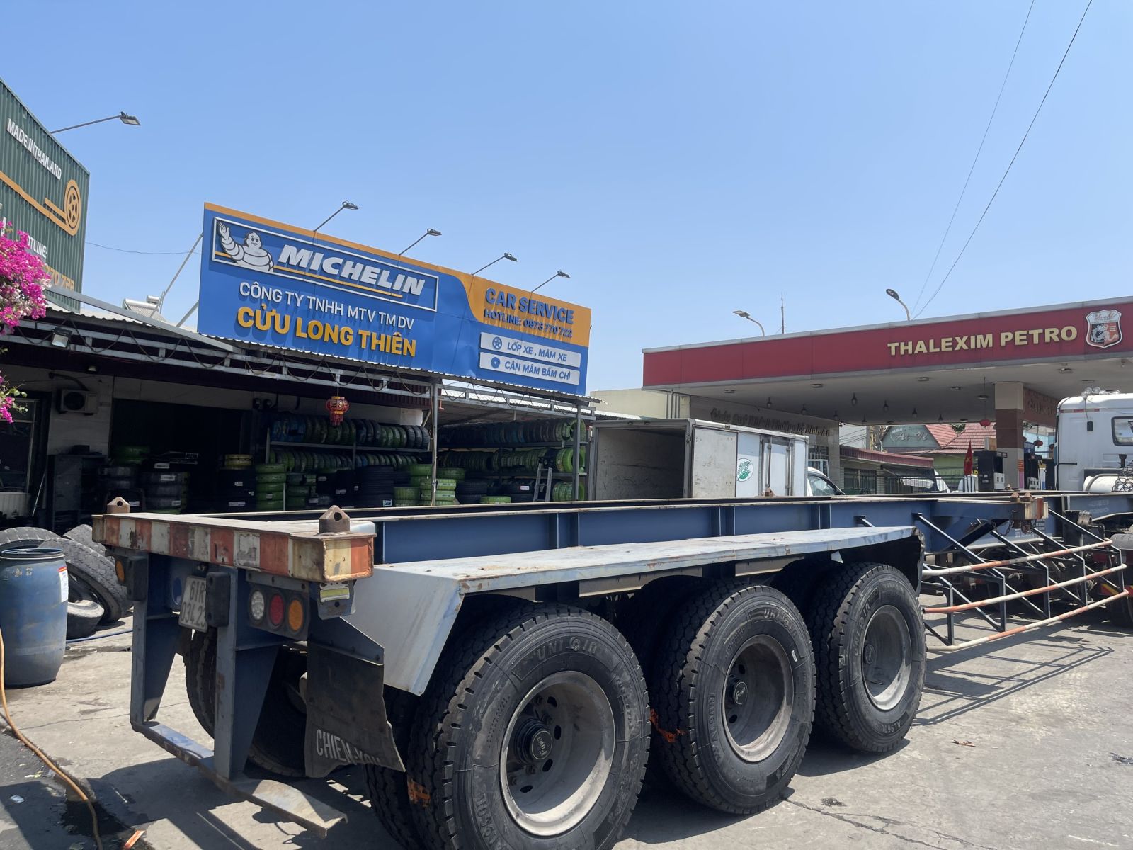 ĐẠI LÝ CUNG CẤP LỐP XE NÂNG ( VỎ XE CÔNG TRÌNH ) - BAO LẮP RÁP LƯU ĐỘNG TẬN NƠI 24/7 DĨ AN, BÌNH DƯƠNG