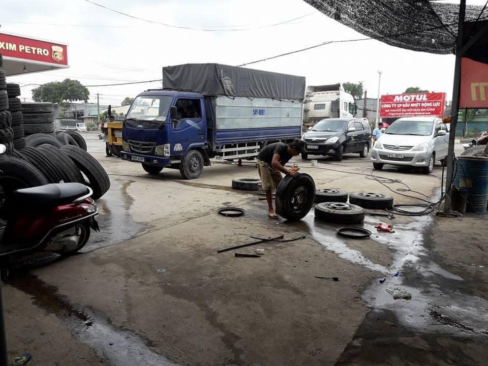 Vá Vỏ Lưu Động Bình Dương - TPHCM | Cửu Long Thiên - Có Mặt Ngay Sau 15 Phút