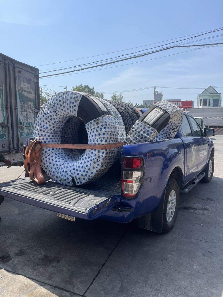 TRUNG TÂM PHÂN PHỐI LỐP XE Ô TÔ CHUYÊN CHẠY CẢNG HÀNG HÓA TẠI BÌNH DƯƠNG HCM