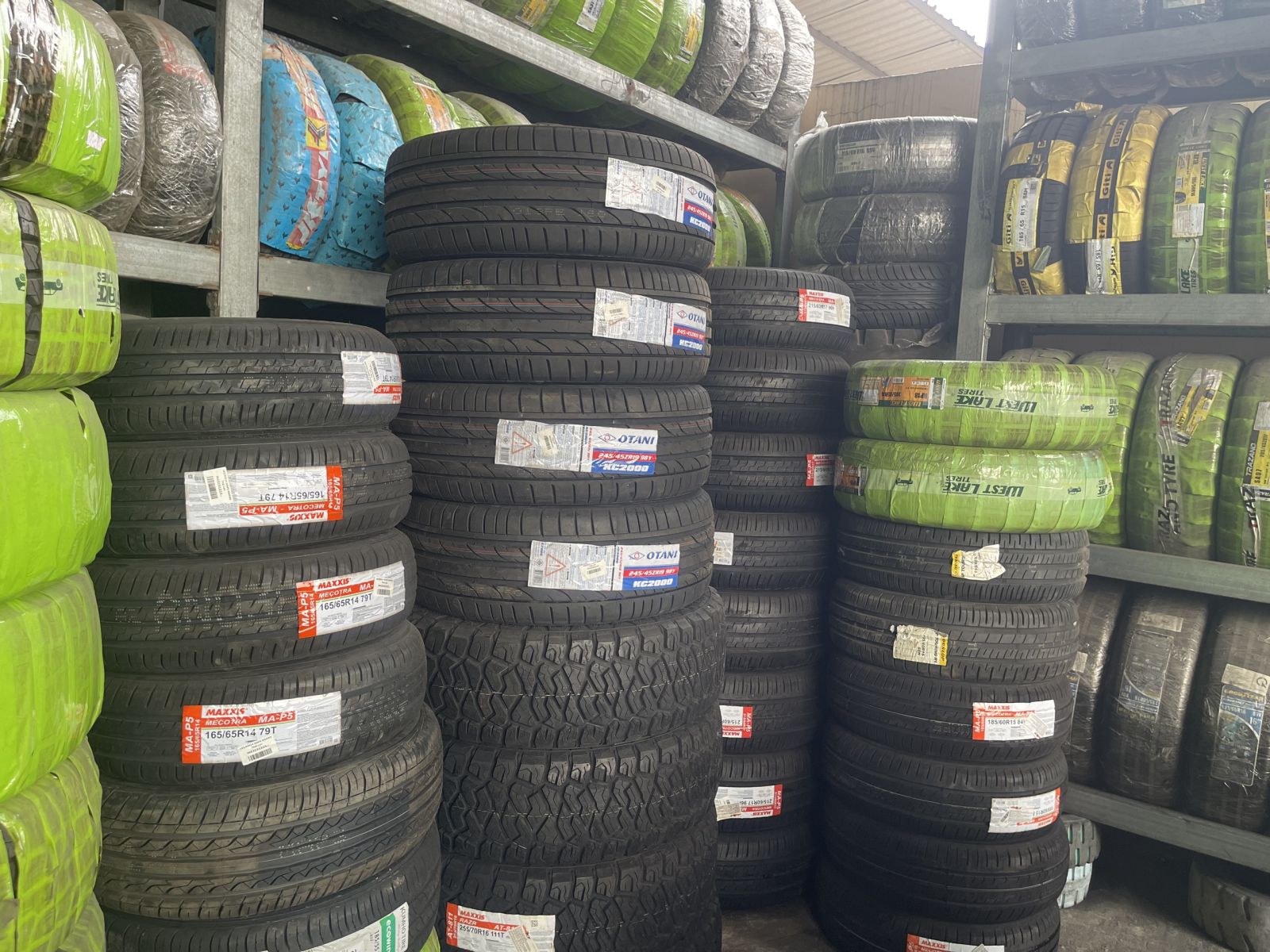  Lốp xe ô tô  WEST LAKE   215/75R16C 