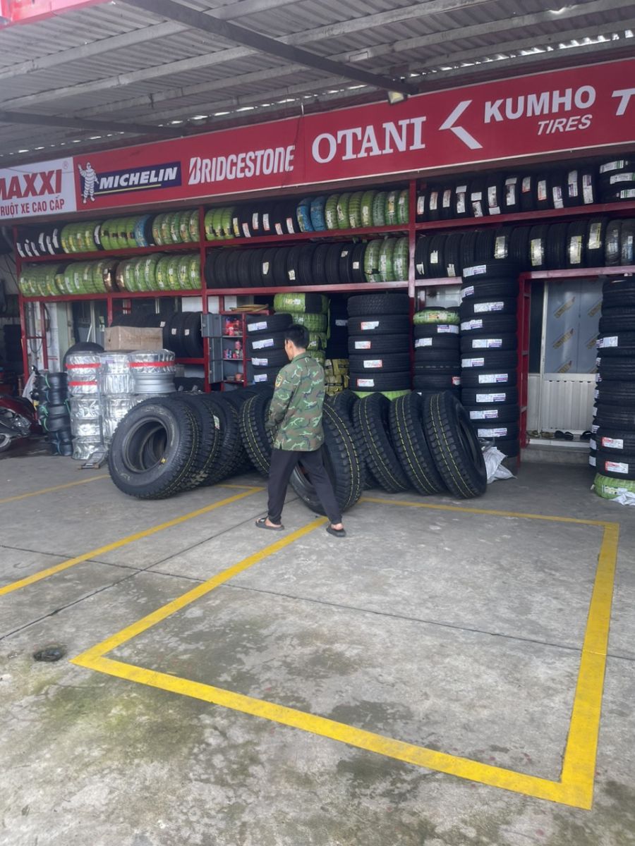 Lốp xe OTANI 255/70R16 