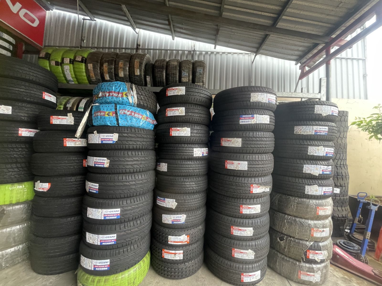 Lốp Xe WESTLAKE 12.00-20