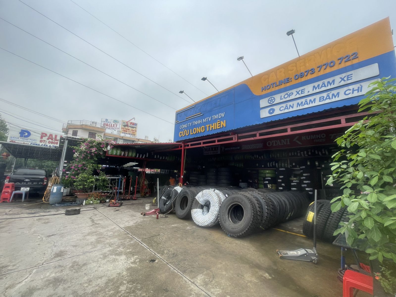 Lốp Xe BRIDGESTONE 700-15 12PR