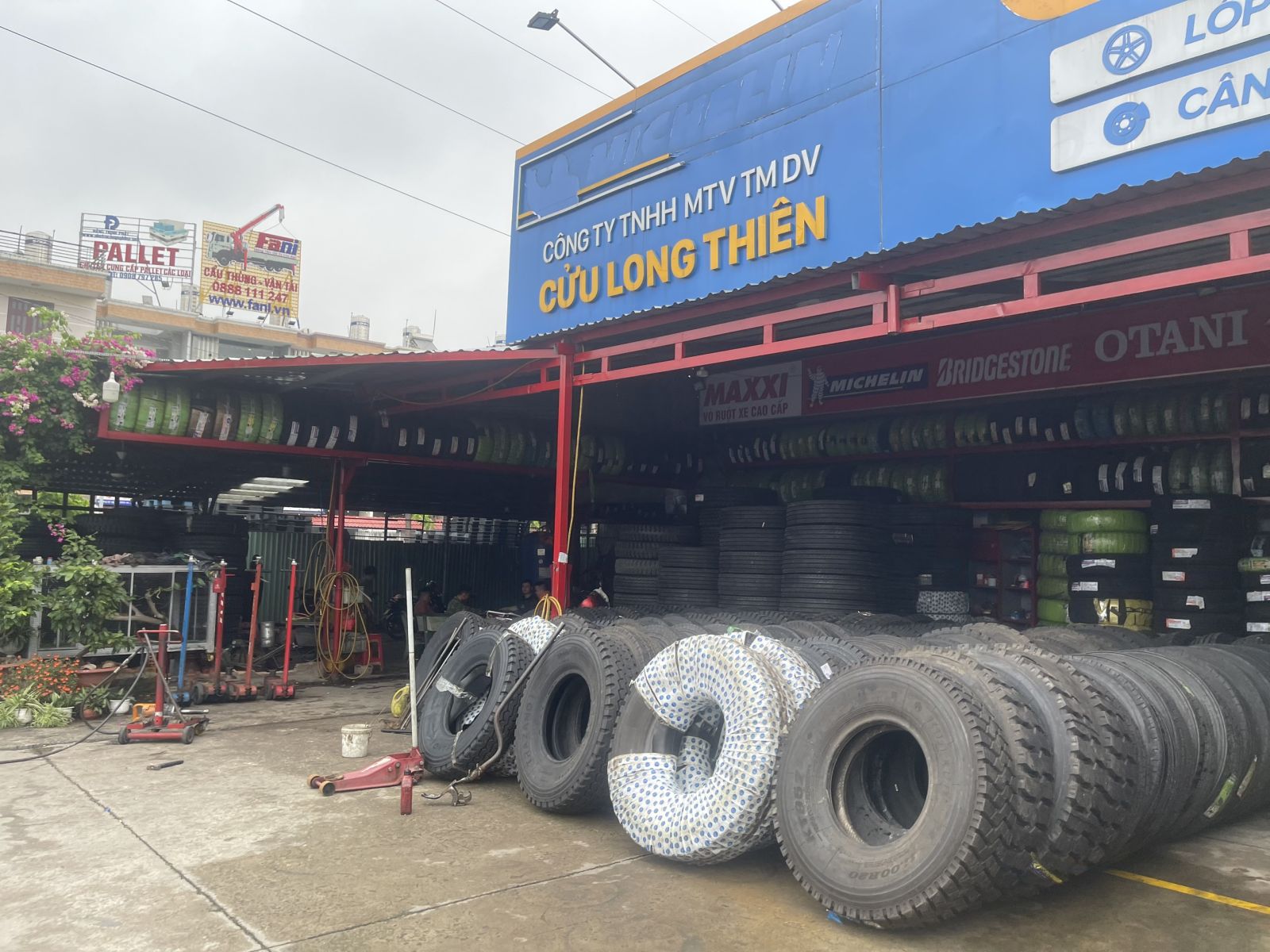 Lốp xe OTANI 185/55R16 EK1000