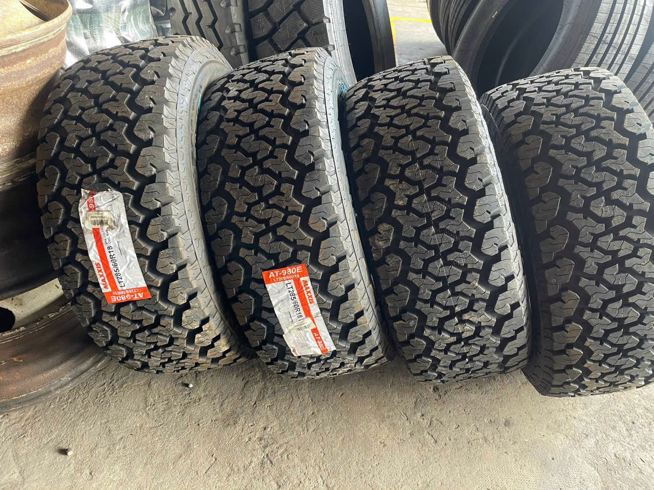 Lốp xe MAXXIS 255/70R16