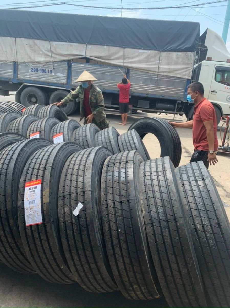 Thu Mua Lốp Xe Tải Cũ 