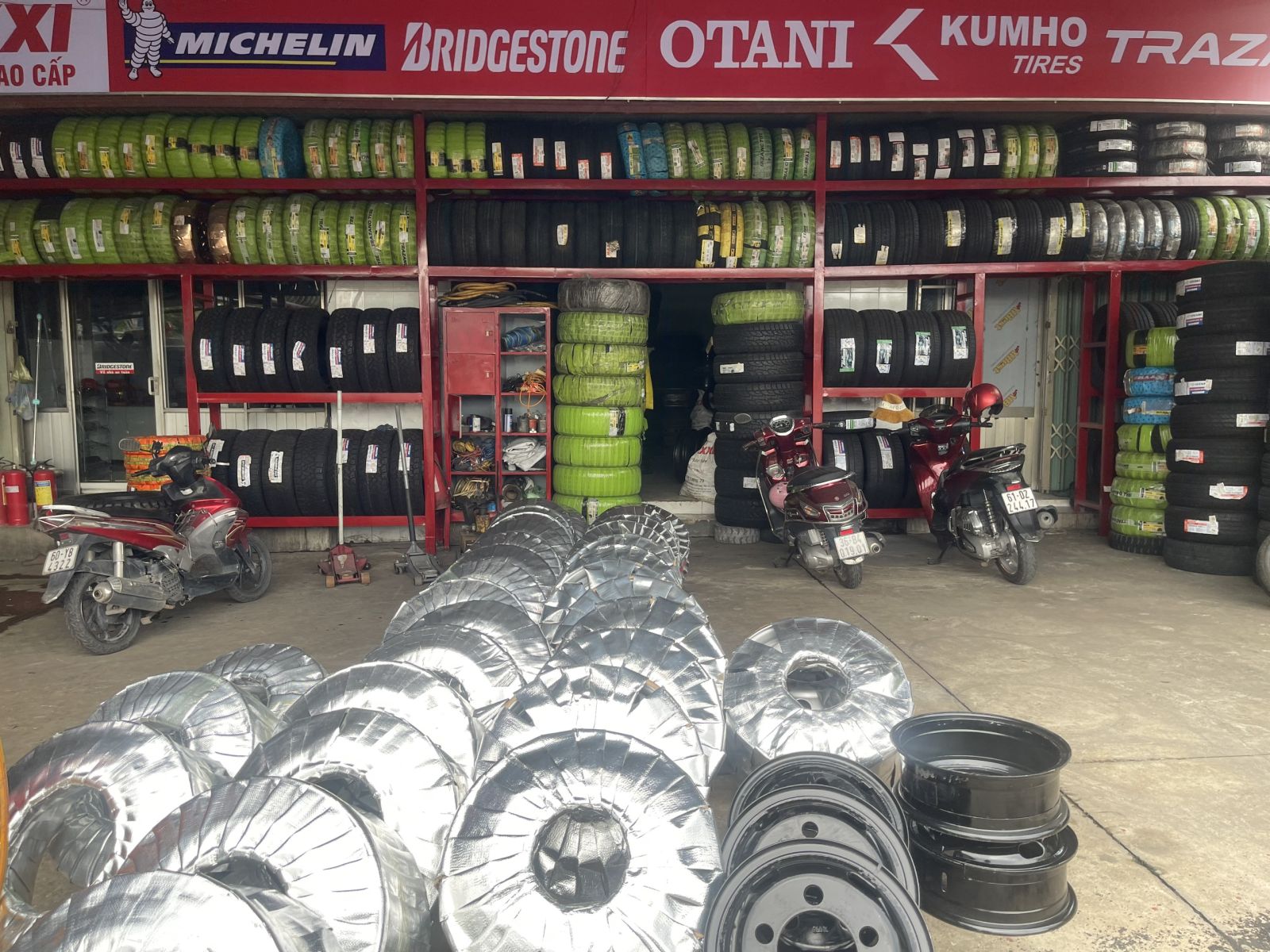 Lốp xe du lịch Michelin 225/55R18