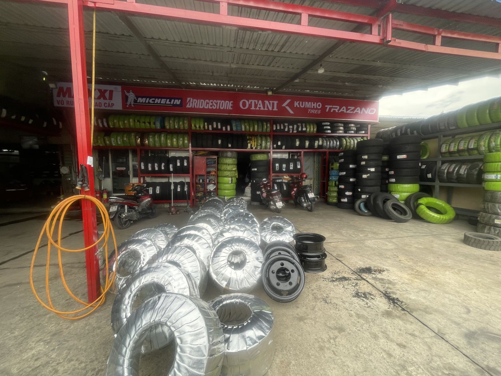 Vá Vỏ Lưu Động Phường Bình Hòa – TP.HCM