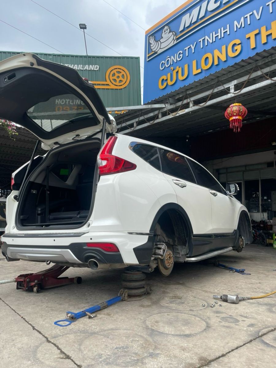 Lốp Xe  MICHELIN  205/45ZR17