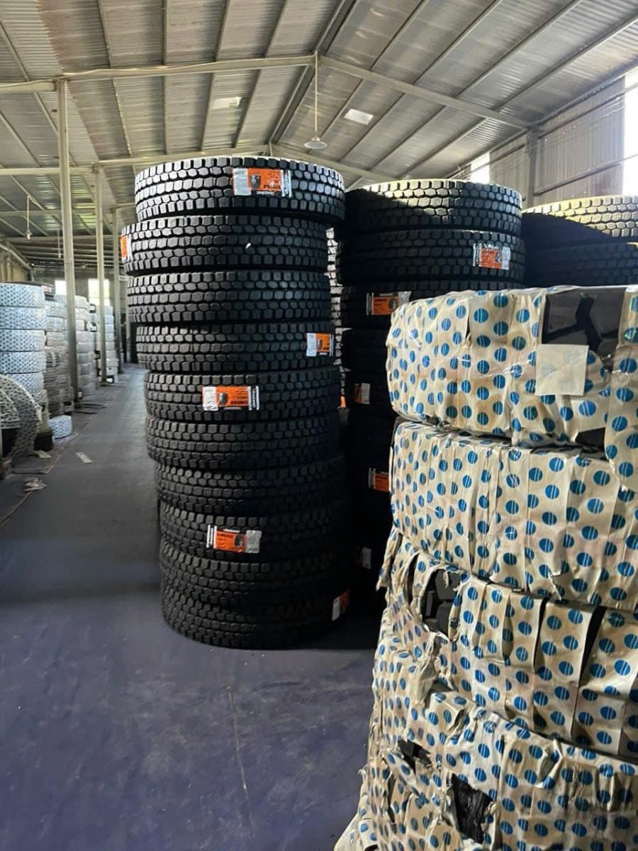 Lốp xe TRAZANO 11.00R20 CR926