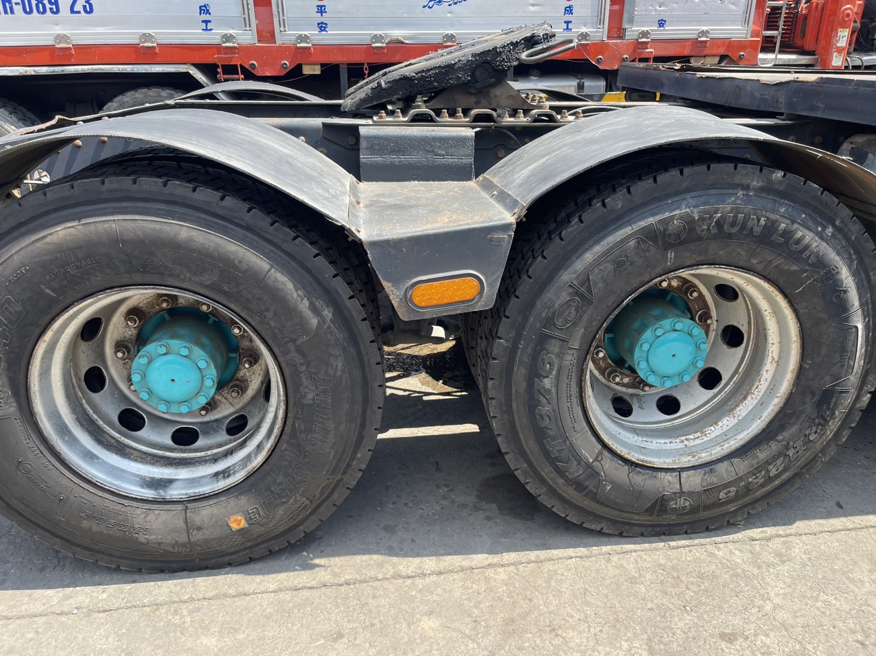 Lốp  Xe CASUMINA  8.25-16  18PR