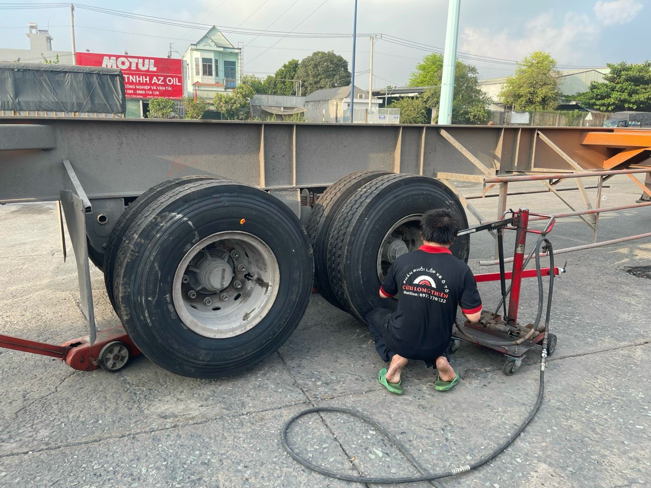 Lốp ô tô Maxxis 12.00-24 24PR