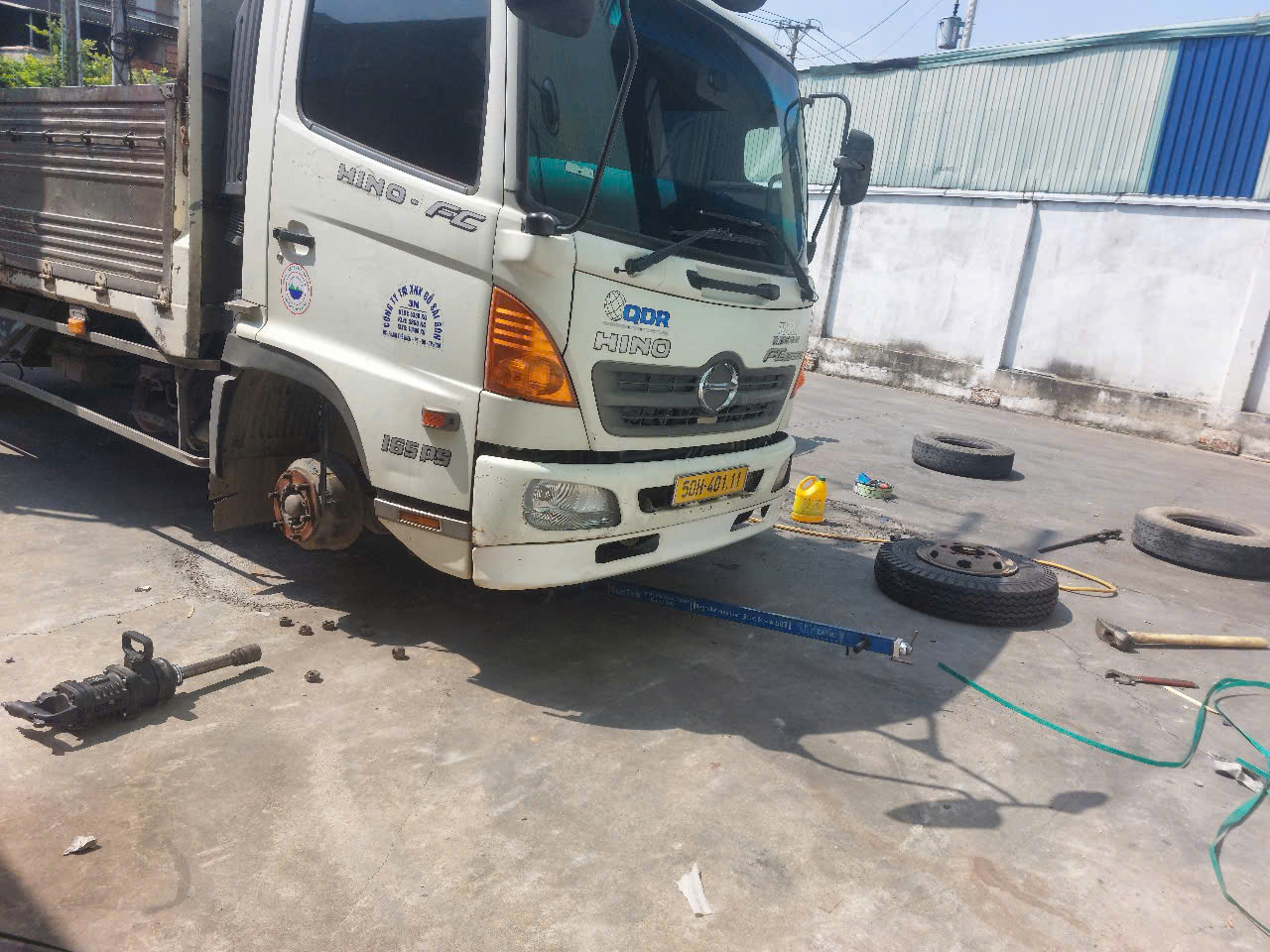 VÁ LỐP XE LƯU ĐỘNG THÀNH PHỐ THỦ DẦU MỘT 