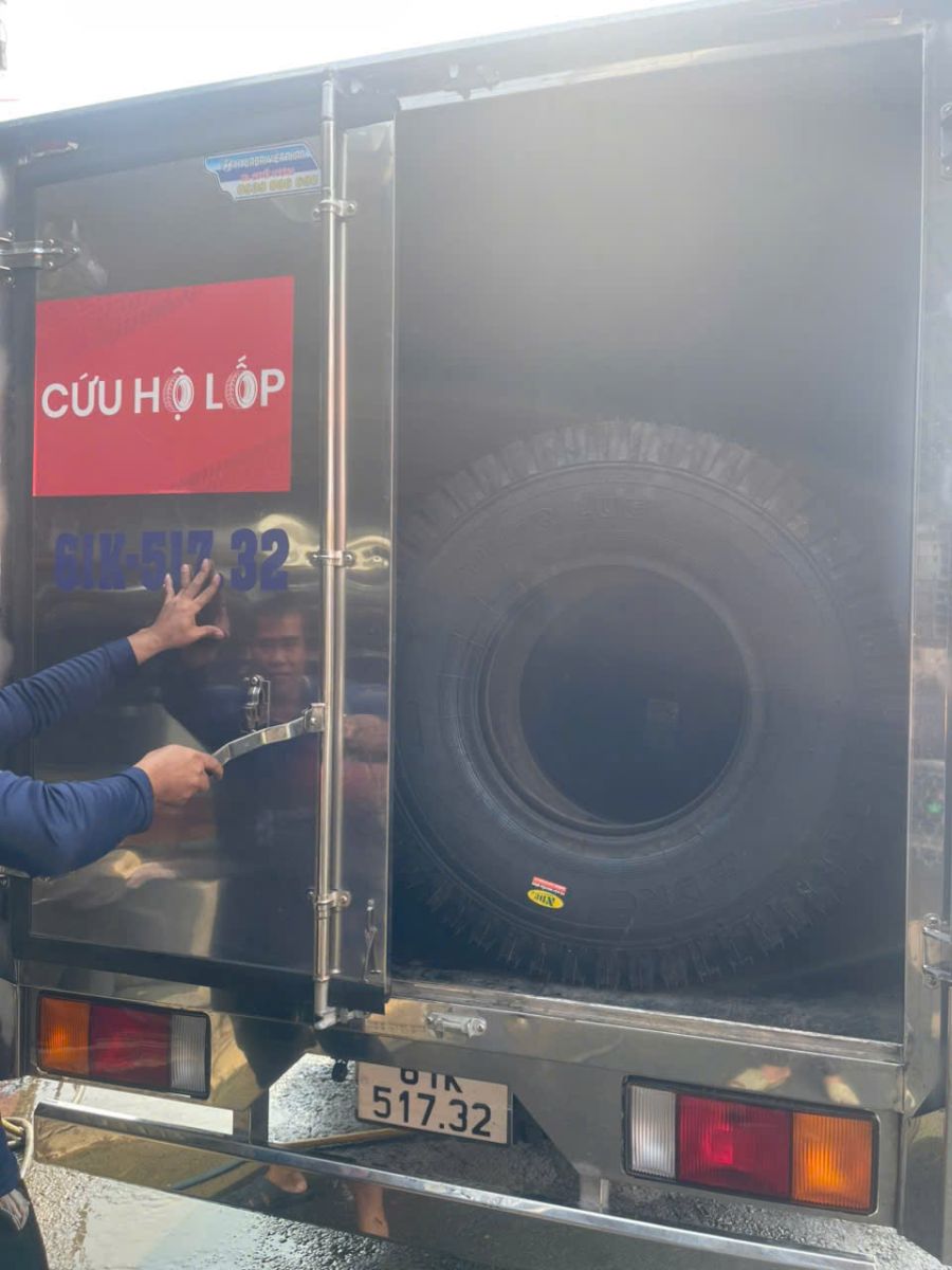 VÁ LỐP/ THAY LỐP LƯU ĐỘNG DĨ AN 24/24