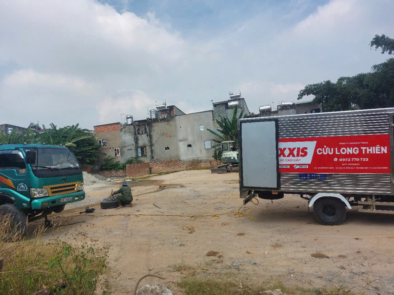 VÁ LỐP LƯU ĐỘNG - KHU CÔNG NGHIỆP SÓNG THẦN