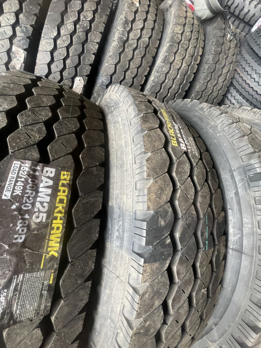 Lốp Xe BLACKHAWK 11.00R20 18PR