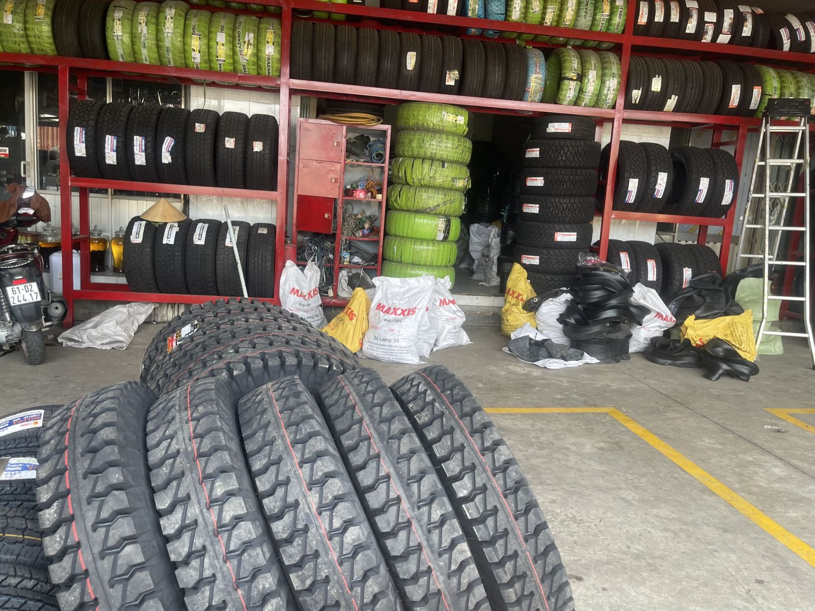 Lốp xe du lịch Michelin 205/60R16