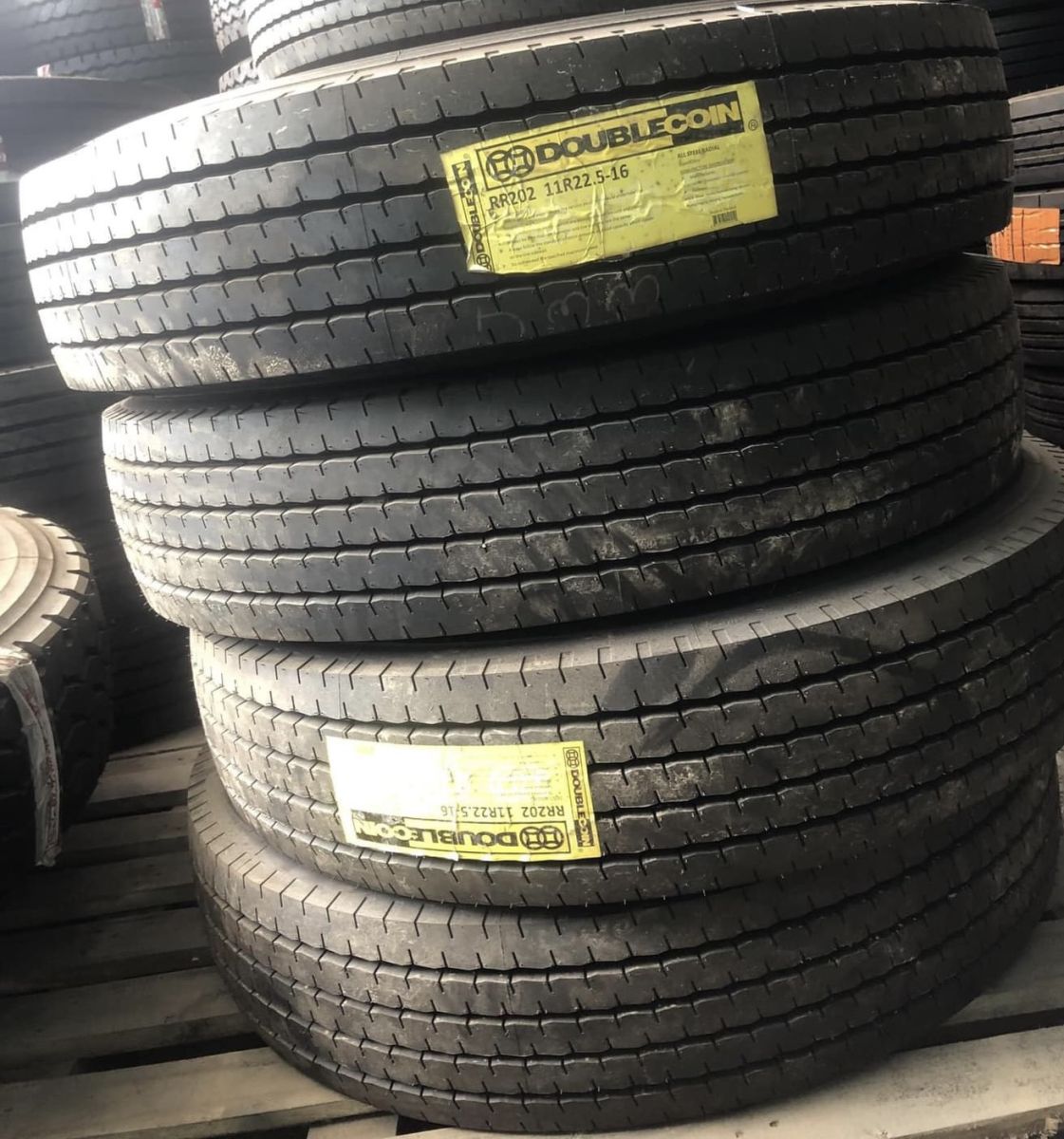 Lốp xe Tải DOUBLE COIN 7.00R16LT-14