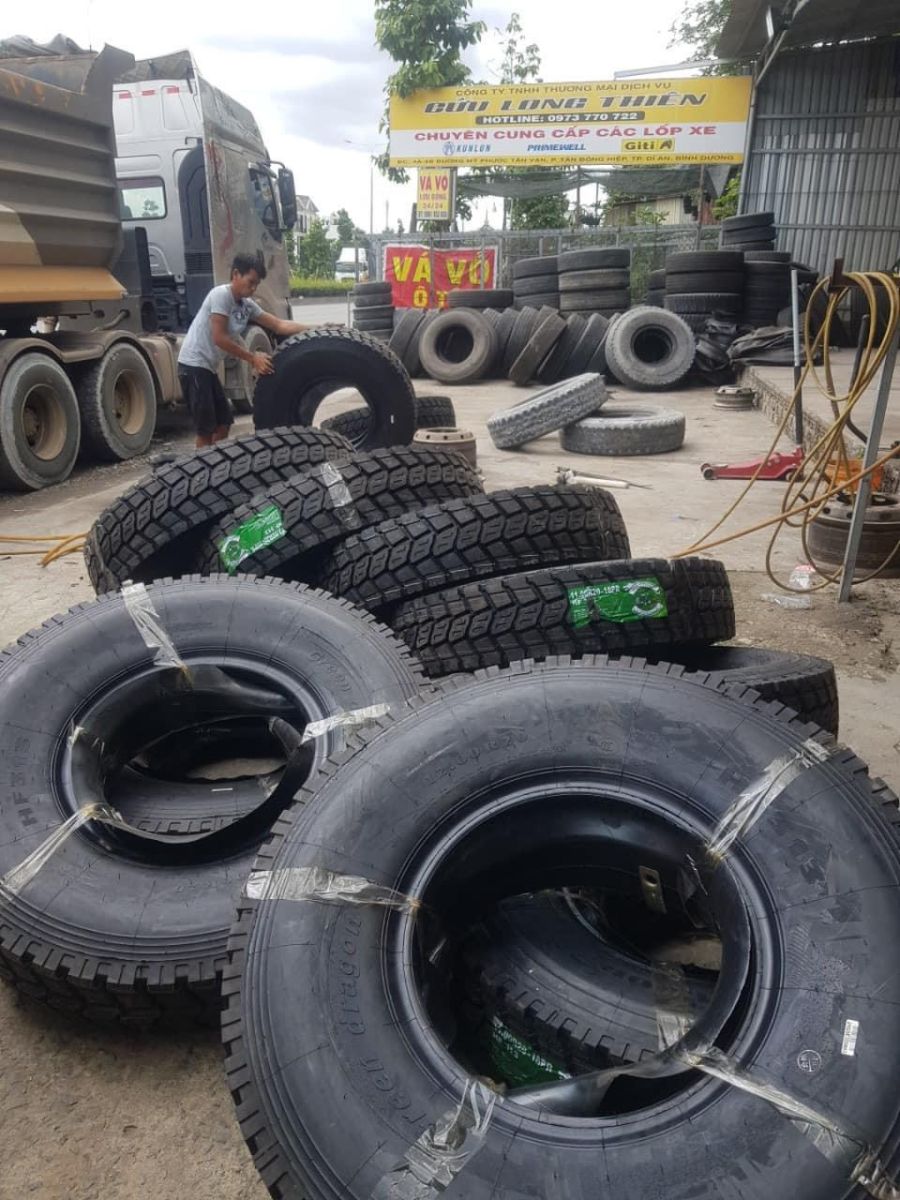 Lốp Xe CASUMINA 9.00-20 18PR