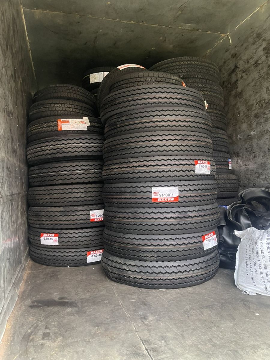 Lốp Xe MAXXIS 7.50-16 18PR